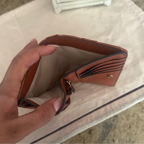 NWT Tory Burch WILLA GLAZED MEDIUM WALLET DARK WHISKEY - Picture 6 of 6